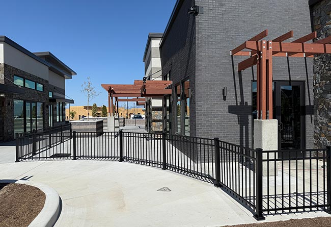 Expert Commercial Fencing Services