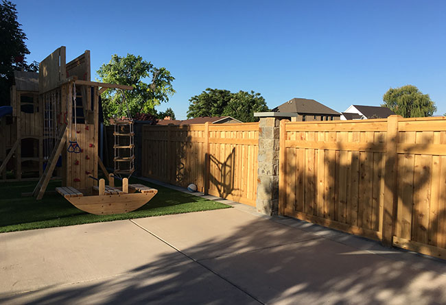 Shadowbox Fence Products