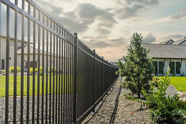 Close Top Fencing Services