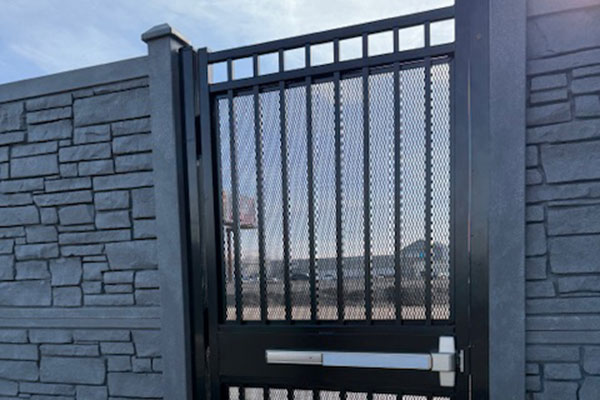 Commercial Aluminum Fence Solutions Commercial Aluminum Fence Solutions